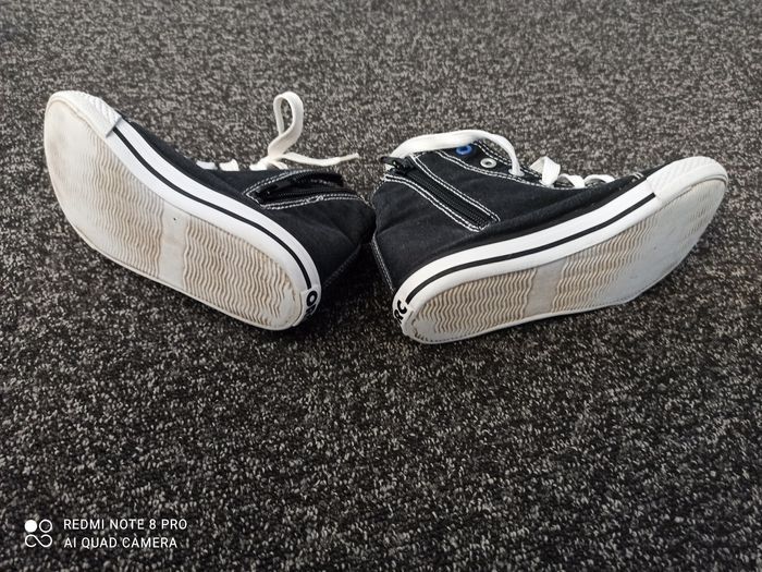 Baskets noires en toile-pointure 33 - photo numéro 3