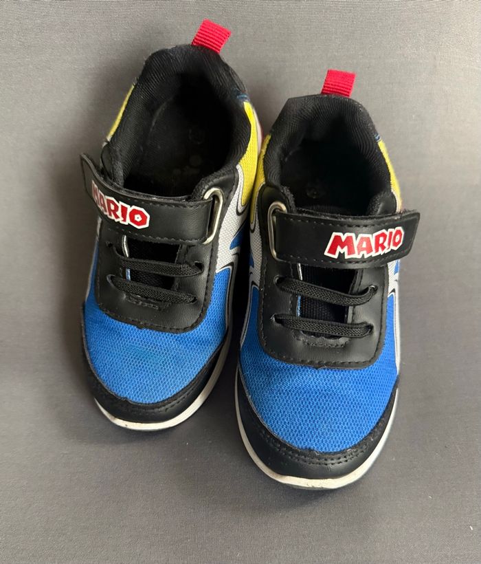 Chaussures baskets T 26 garçon dessin Mario avec lumières - photo numéro 5