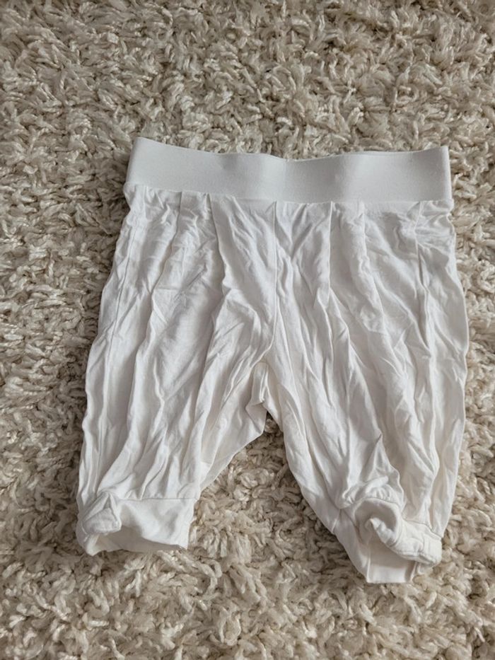 Pantalon blanc 18 mois - photo numéro 2