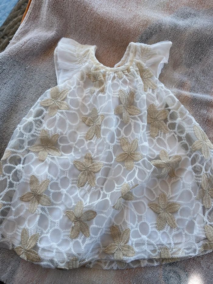 Robe cérémonie bébé fille Orchestra – blanc et doré – 3 mois