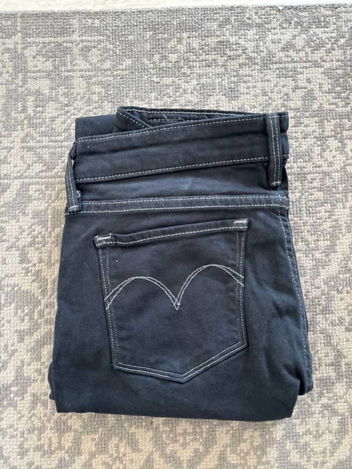 Jean 👖 Levis - photo numéro 2