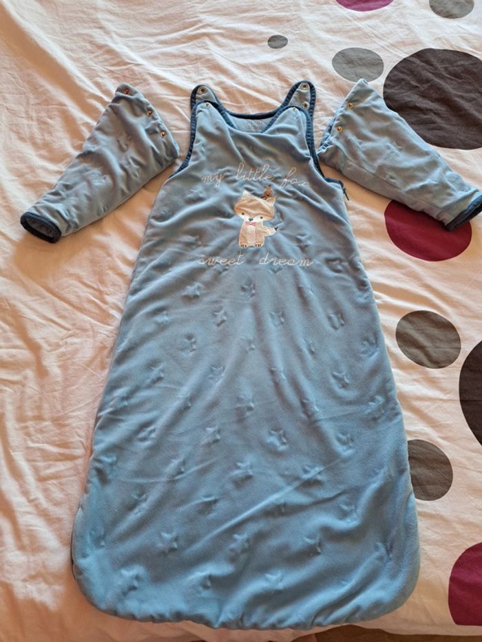 Gigoteuse Kiabi 24/36 mois avec manches amovibles.