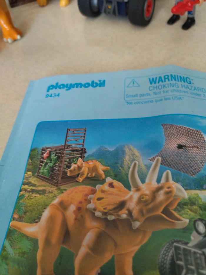 Playmobil 9434. Braconnier et triceratops. - photo numéro 4