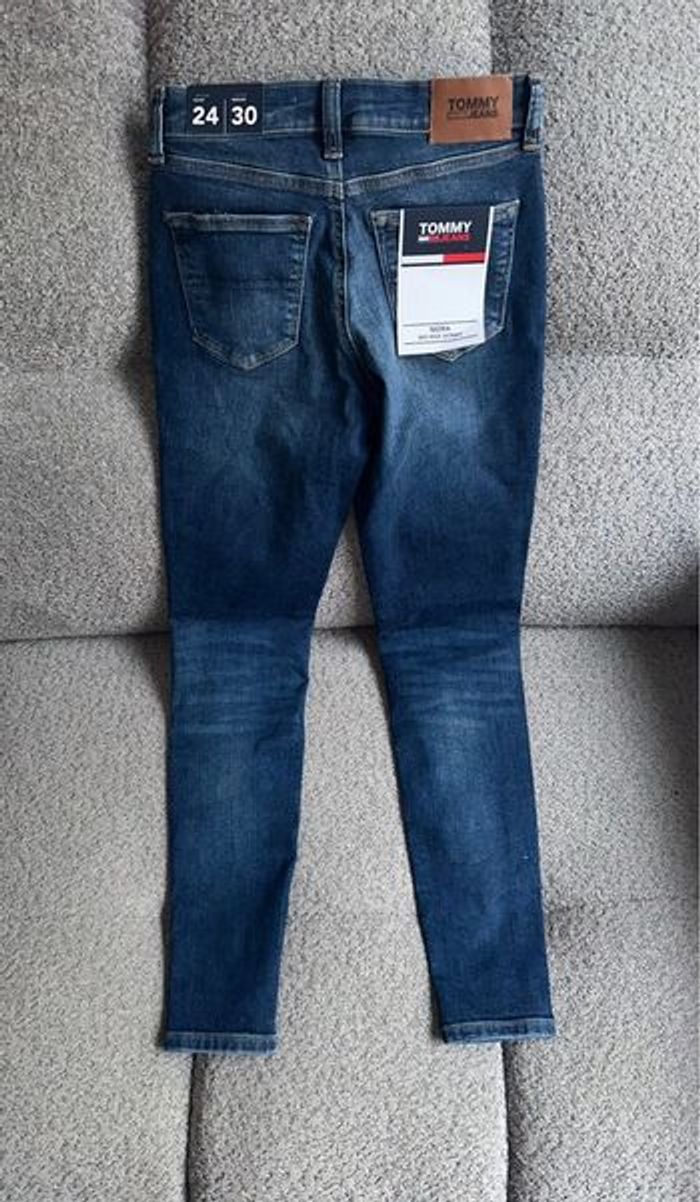 Jean mid rise Skinny Nora 24/30 Tommy Hilfiger neuf - photo numéro 7