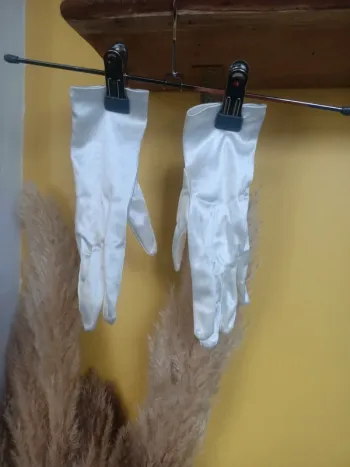 Gants de cérémonie blanc
