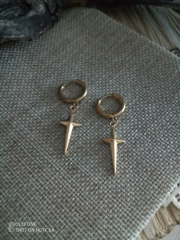 Créoles croix en acier inoxydable doré