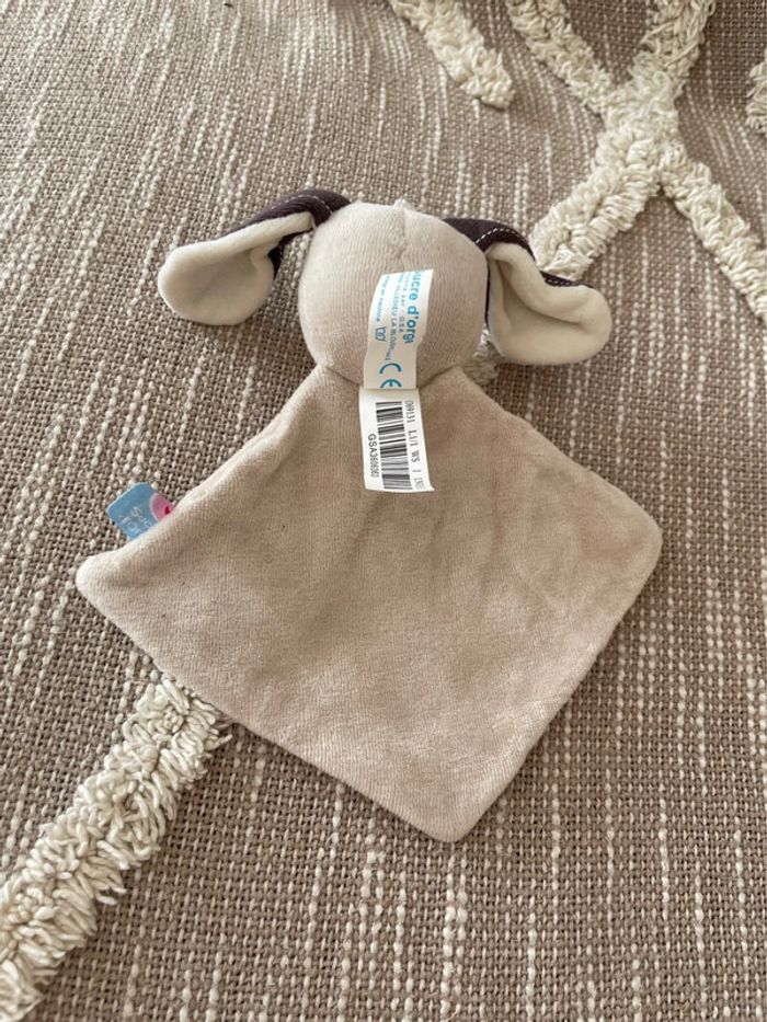 Peluche doudou plat 19cm sucre d’orge chien beige gris et marron très bon état - photo numéro 3