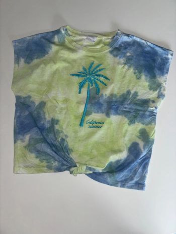 Tee shirt tie and dye