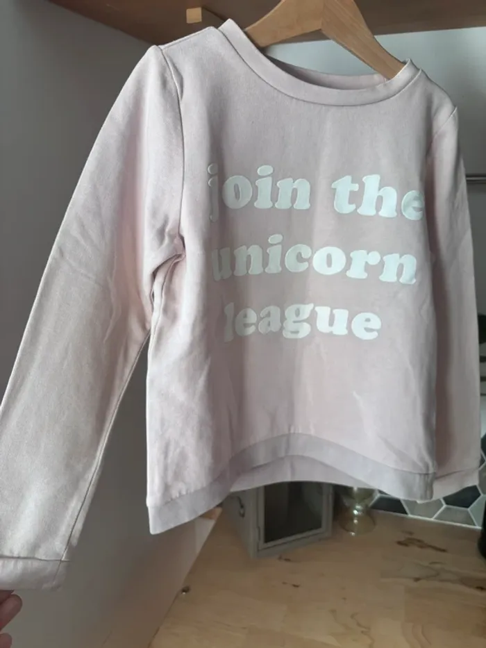 💗 Pull fin H&M rose tendre – Taille 122/128 cm 💗 - photo numéro 2