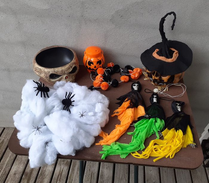 Lot de décorations pour Halloween