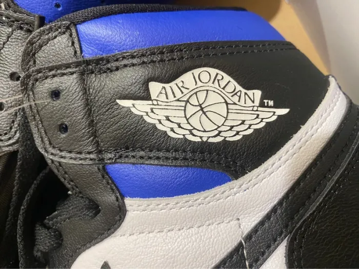 Jordan 1 rétro high og Royal Toe 9us neuf - photo numéro 4