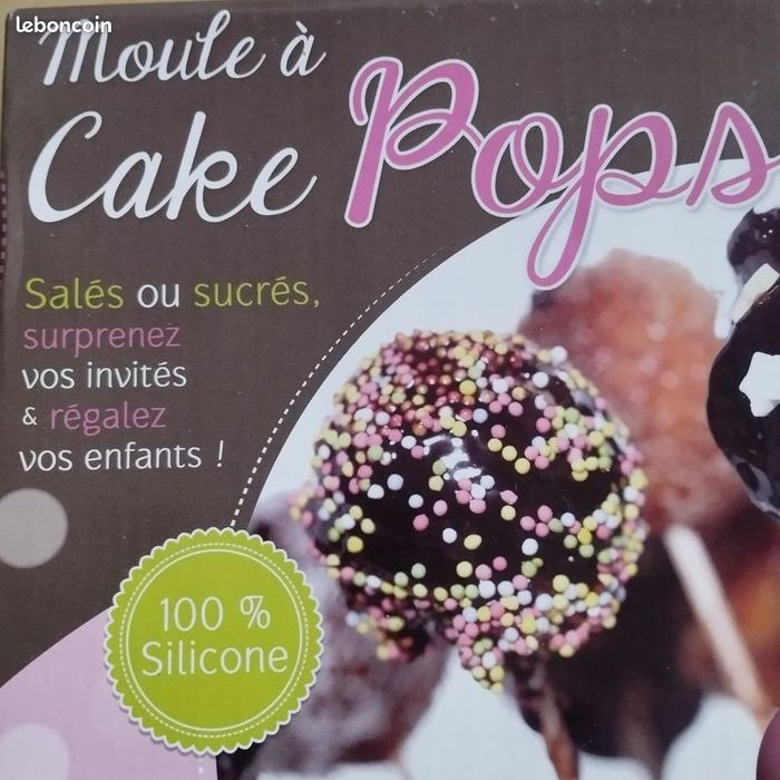 Moule silicone à cake pops Neuf - photo numéro 3