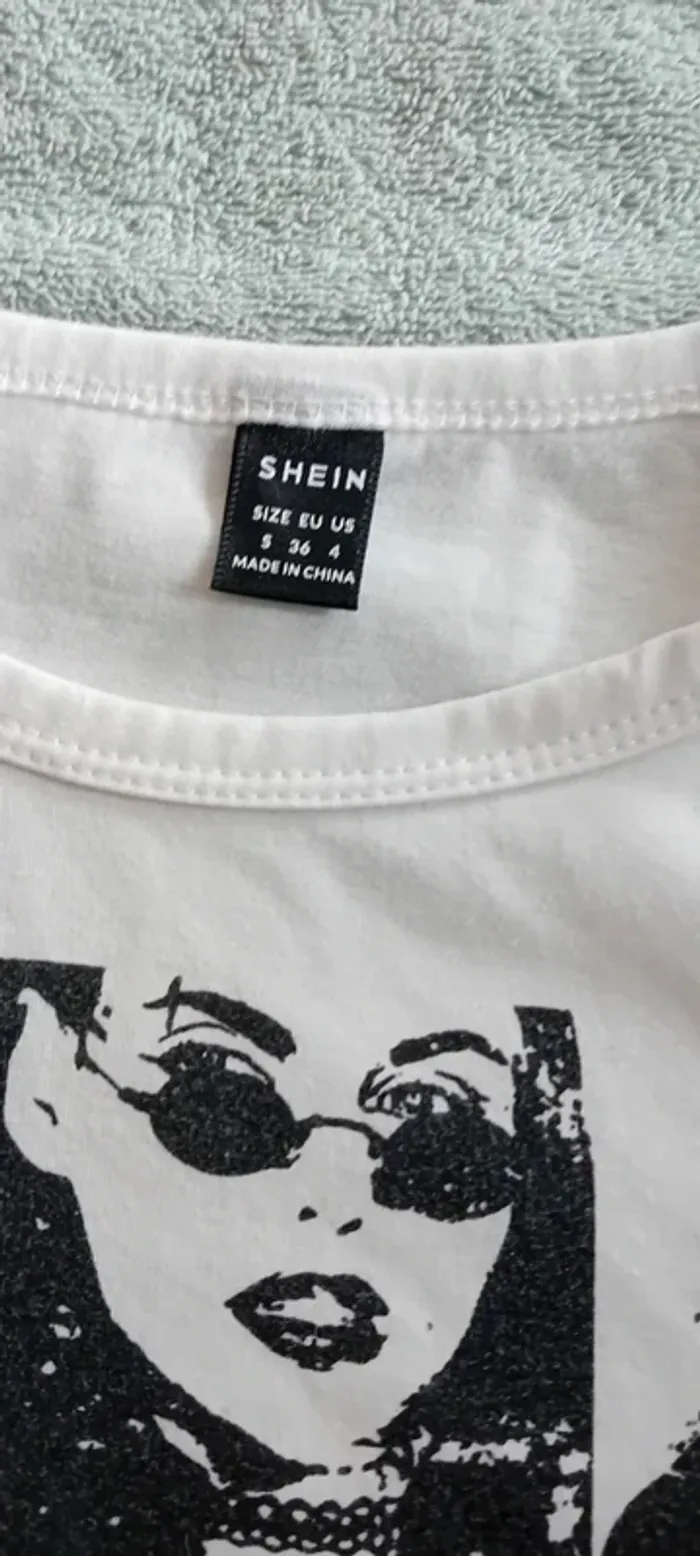 Très joli Tee-shirt imprimé shein taille 36 - photo numéro 4