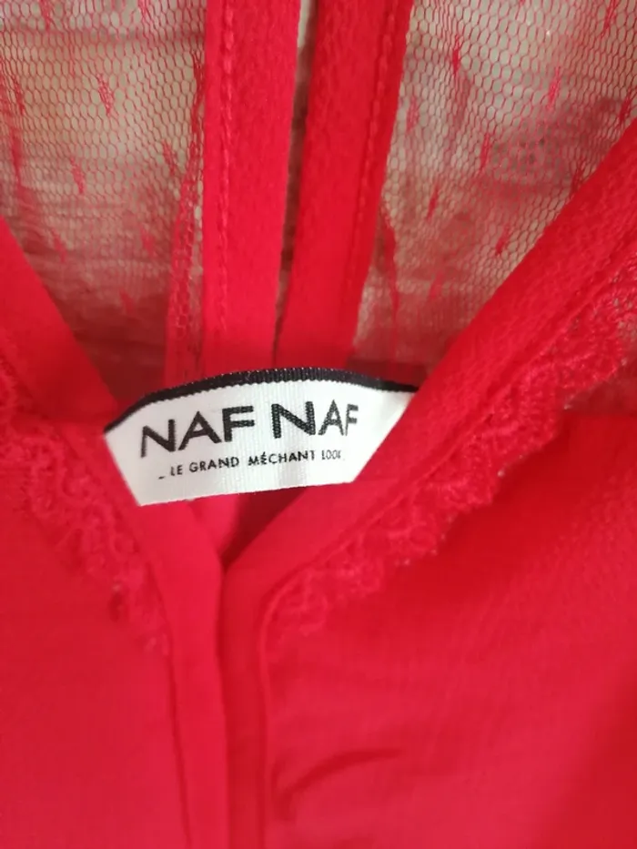 Top/haut rouge naf naf dentelle taille M #Vêtements_femmes_krocaro - photo numéro 6