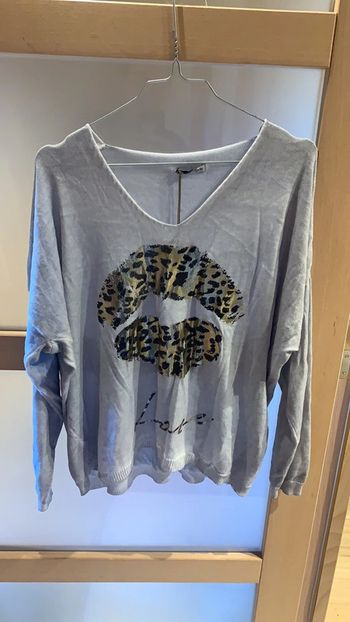 Pull fin gris taille unique motif leopard