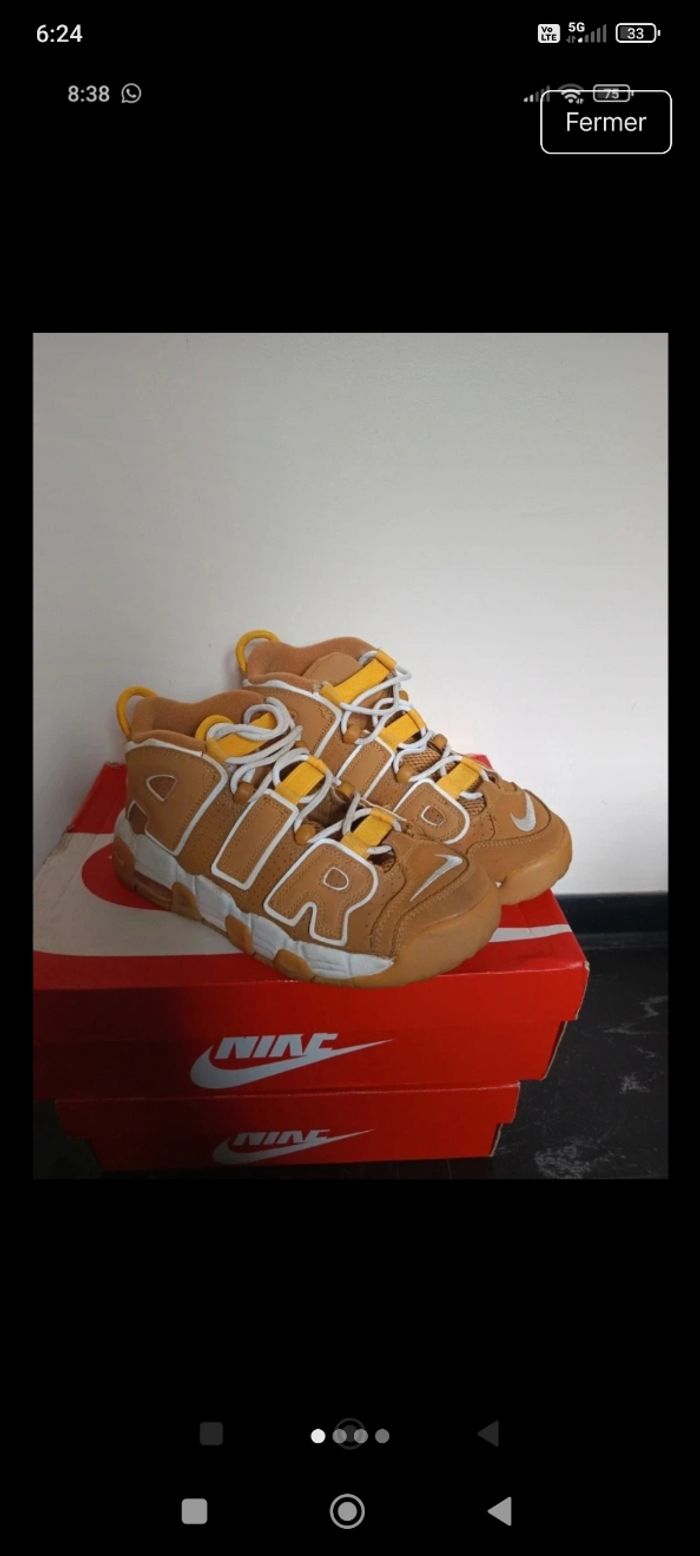 Nike more uptempo jaune moutarde