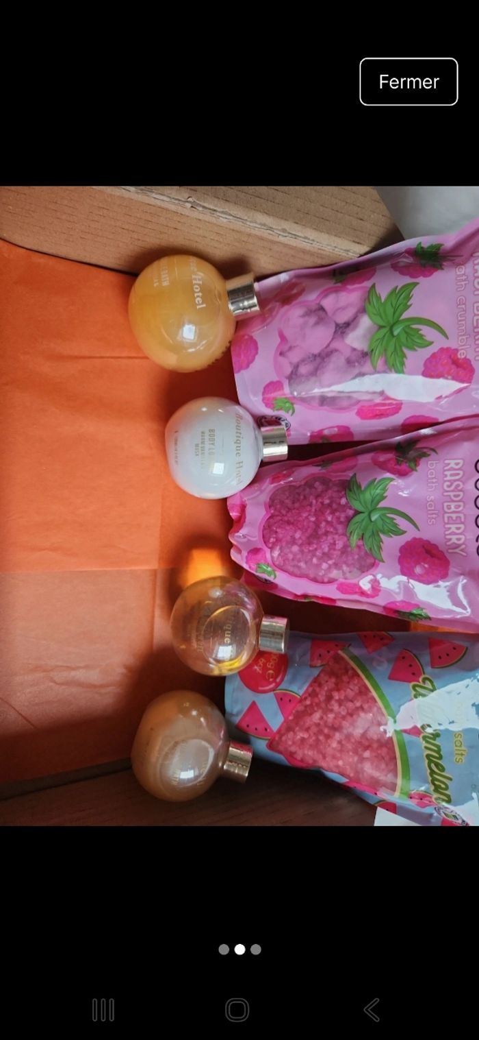 Lot soins bain & corps Bubble T & Boutique Hotel - photo numéro 2