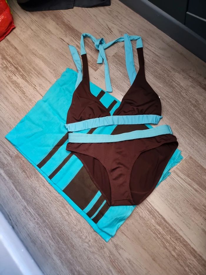 Maillot de bain 3 suisses T38 + paréo