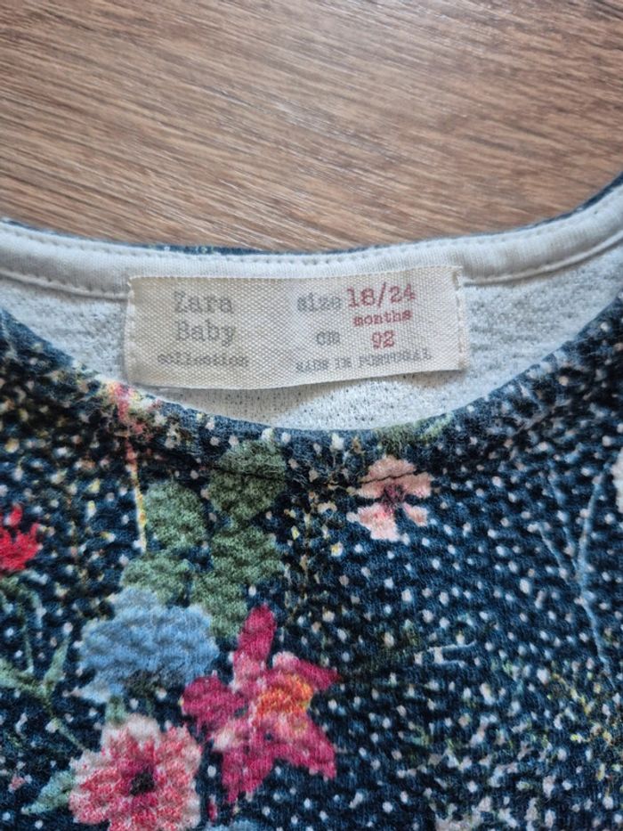 Robe Zara baby fleurie 92 cm - photo numéro 4