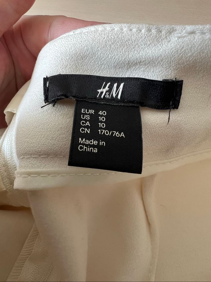 Short taille haute écru H&M taille 40 - photo numéro 3