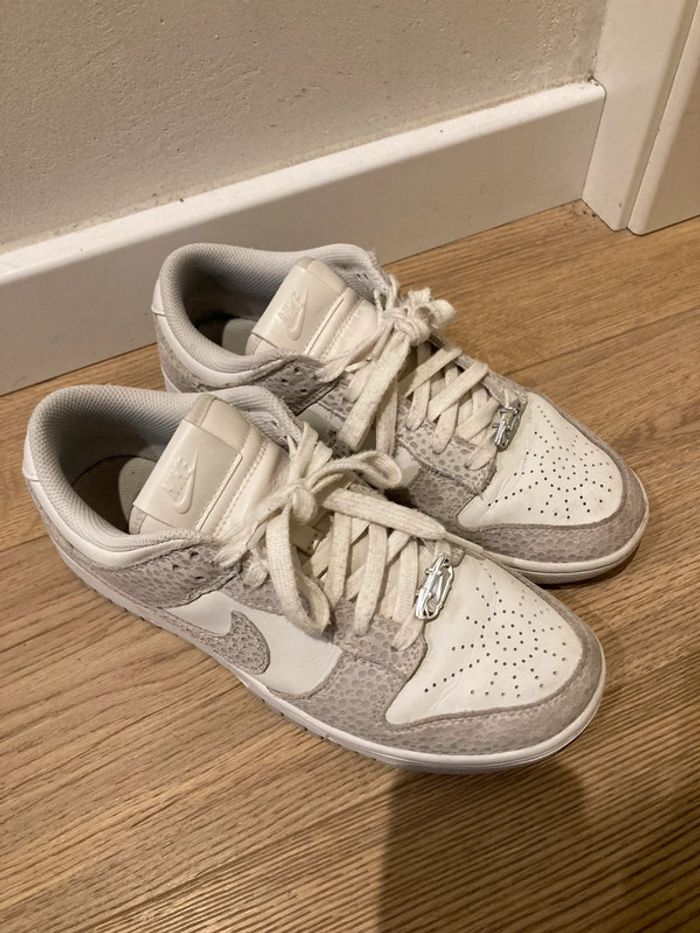 Nike Dunk Low To the moon