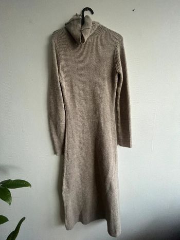 Robe pull longue Mango
