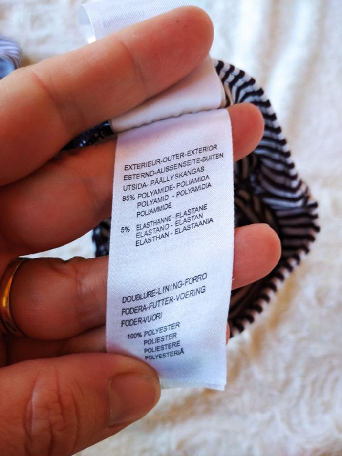 Maillot de bain 2 pièces Fille 2 ans rayures Fleurs Vertbaudet - photo numéro 14