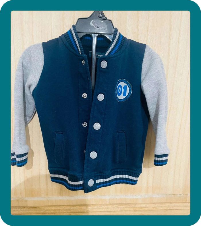 Veste type jogging / sweat 80 cm