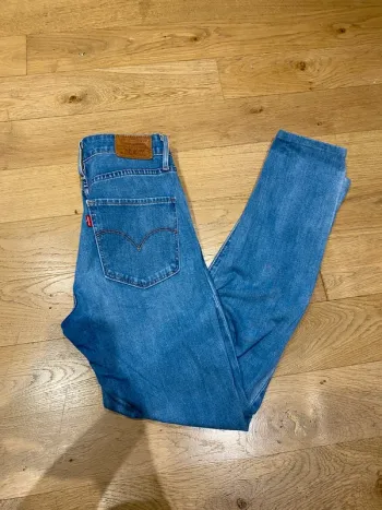 Jean High rise skinny Levi’s en 26