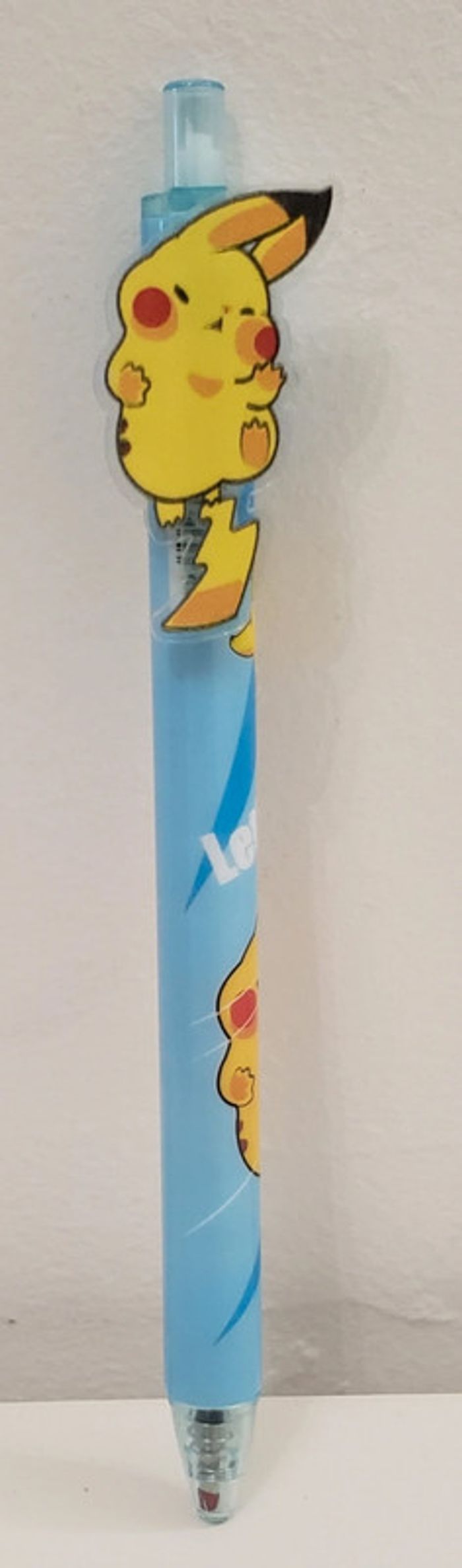 Pokémon Pikachu Lot de 5 Stylos poussoirs jamais utilisés Neufs - photo numéro 2
