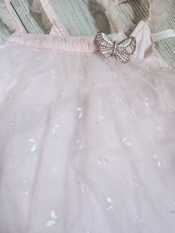 Robe papillon rose avec tulle - photo numéro 2