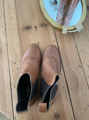Bottines type chelsea