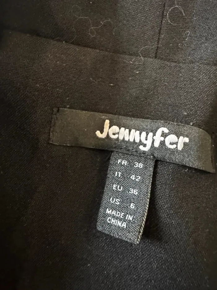 Haut noir Jennyfer, taille 38, très bon état - photo numéro 2