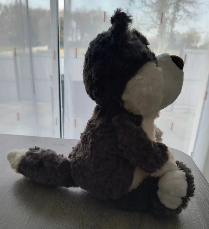 Peluche loup 🐺 + 2 cartes postales le mal aimé Intermarché - photo numéro 4