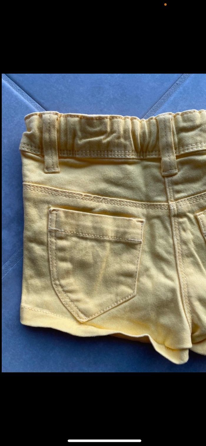Short en jean jaune 24 mois Neuf - photo numéro 9