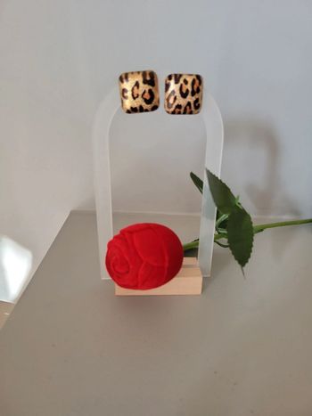 Clips carré motif panthère