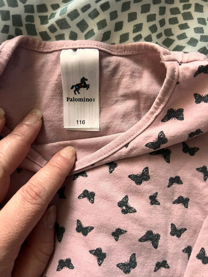 T-shirt papillon taille 5 ans - photo numéro 2