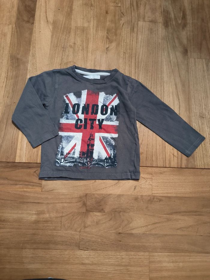 T-shirt Gémo 24mois gris manches longues