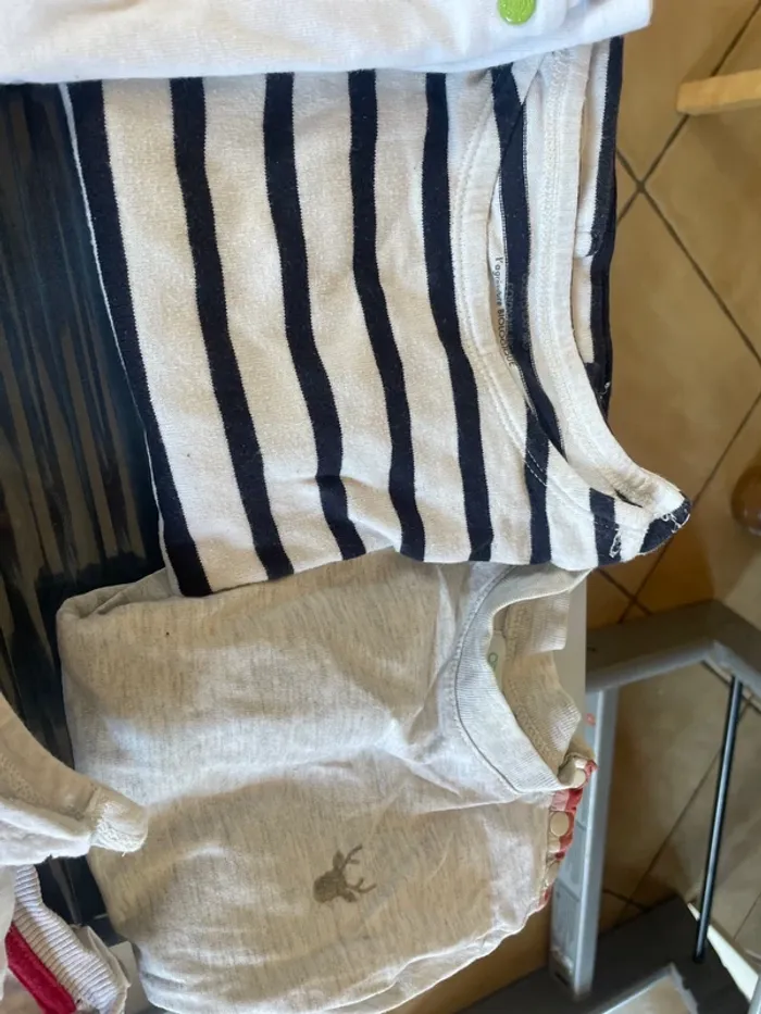 lot de teeshirt manches longues - photo numéro 4
