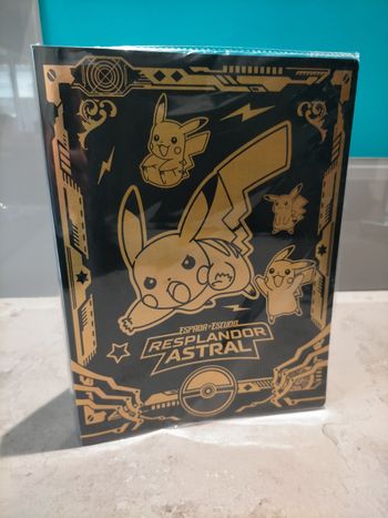 Classeur pokémon brillant 540 empl 