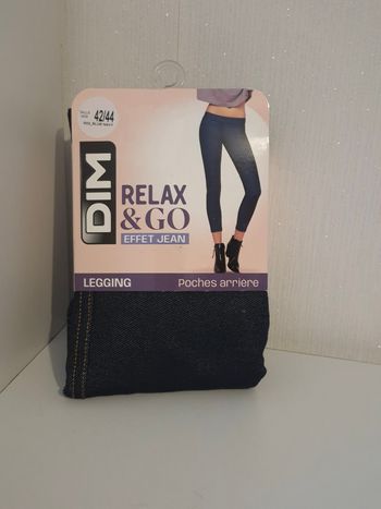 Joli legging DIM Relax & Go "Effet Jean" bleu marine femme T42/44