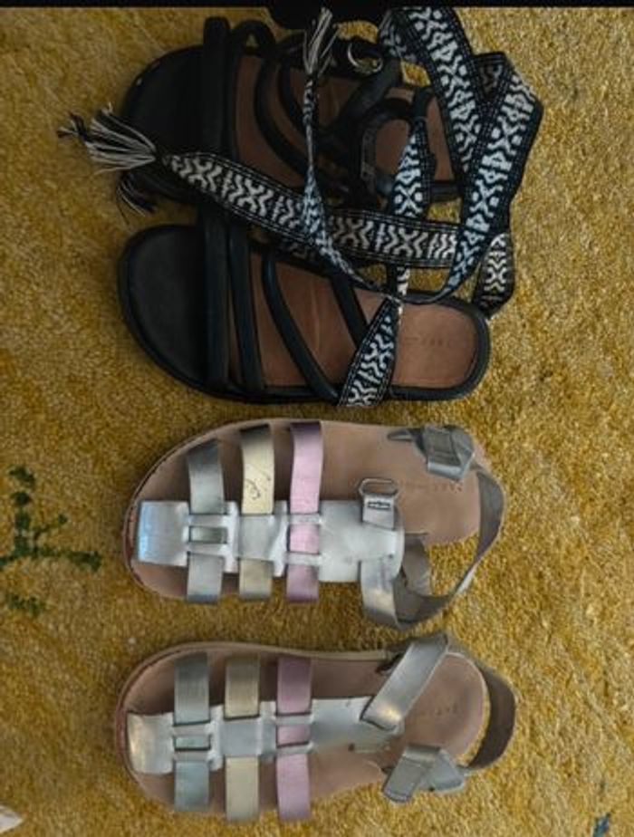 Lot sandales fille taille 25