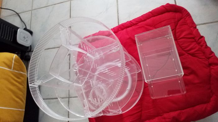 Tourniquet  pliable    pour  rangement  avec petite boîte  transparent  et modulable - photo numéro 2