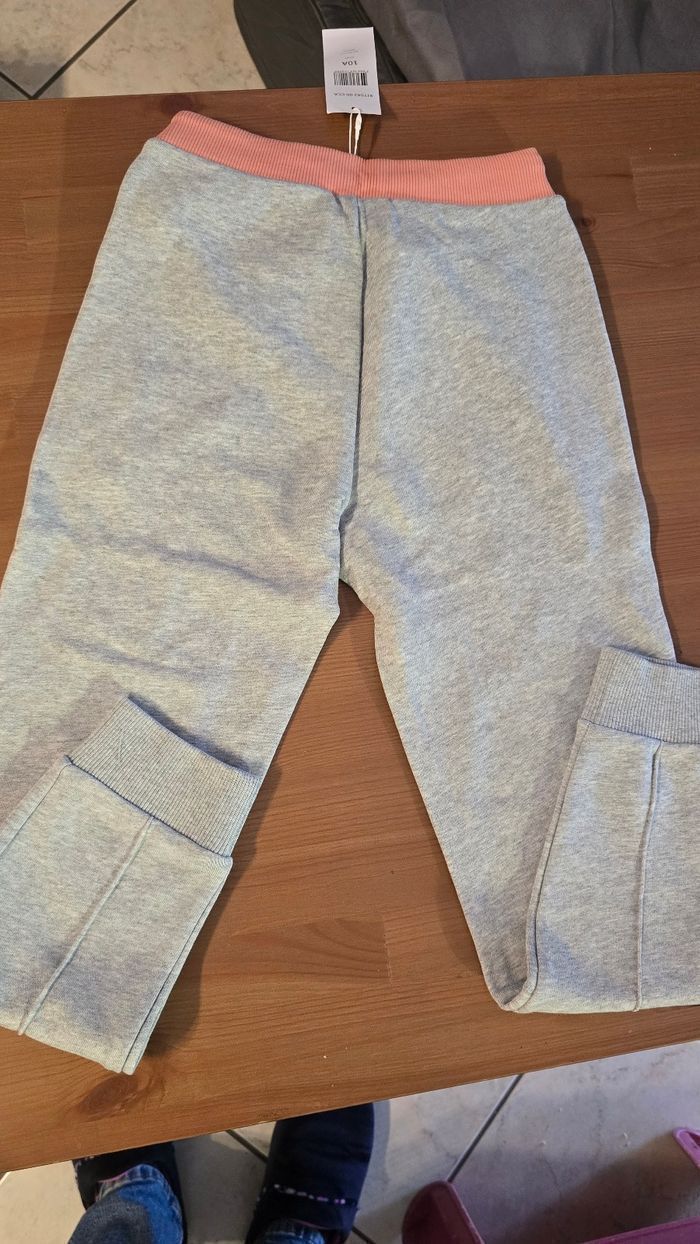 (NEUFS non portés)🏷🤩🩷 superbe ensemble veste et pantalon molleton lacoste 10 ans fille 🤩🥰🩷 - photo numéro 10