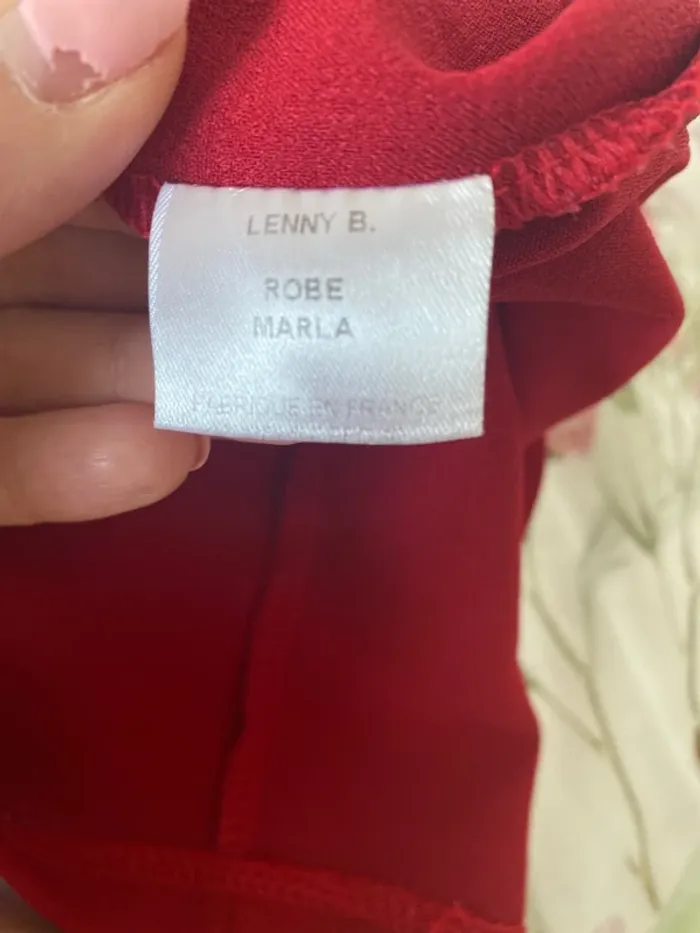 Jolie petite robe bordeaux - photo numéro 2