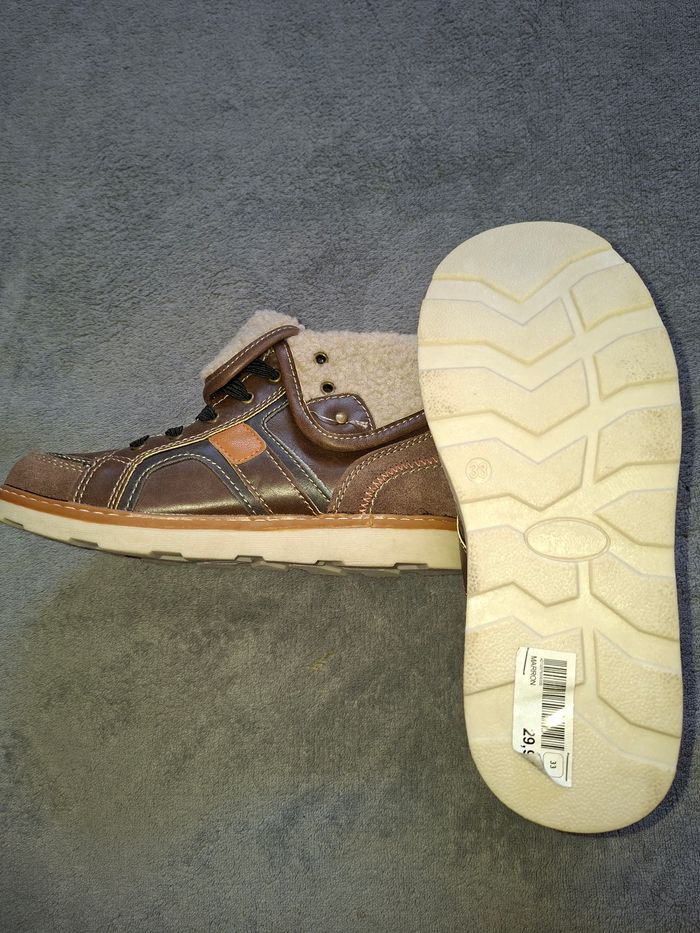 Chaussures montantes fourrées taille 33 NEUF - photo numéro 5