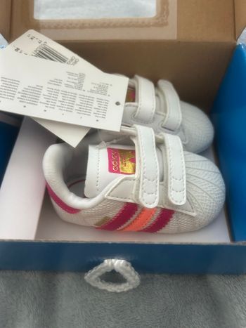 Baskets adidas Enfant Superstar Crib neuve 17