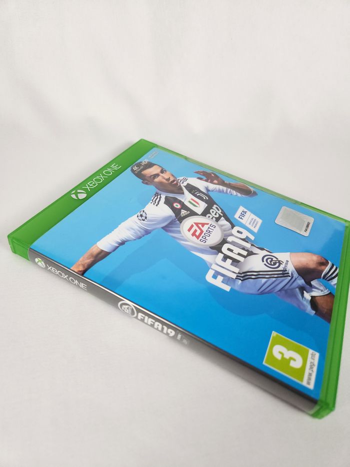 Jeu Xbox One - Fifa 19 - photo numéro 2