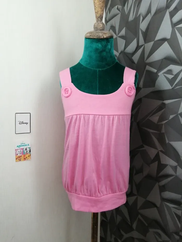 Débardeur rose à larges bretelles avec boutons / sans marque / (8ans) - photo numéro 2