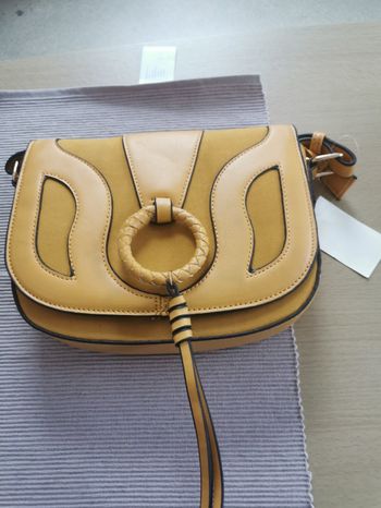 Sac bandouliere moutarde anneau